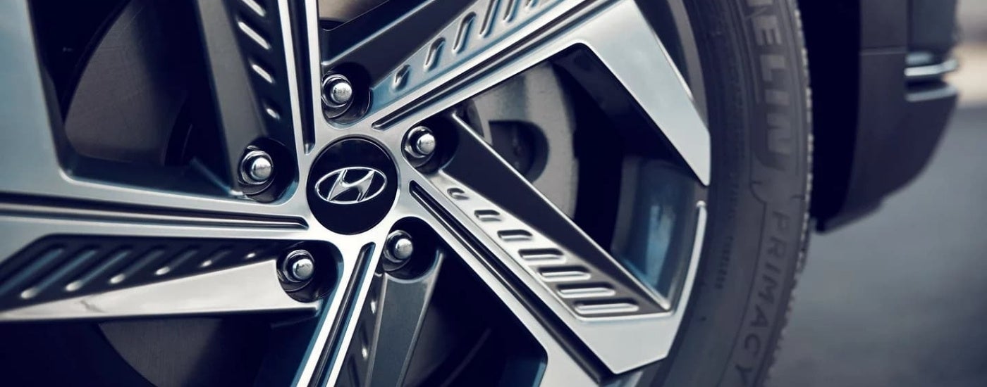 Silver wheel on a 2023 Hyundai Tucson Hybrid